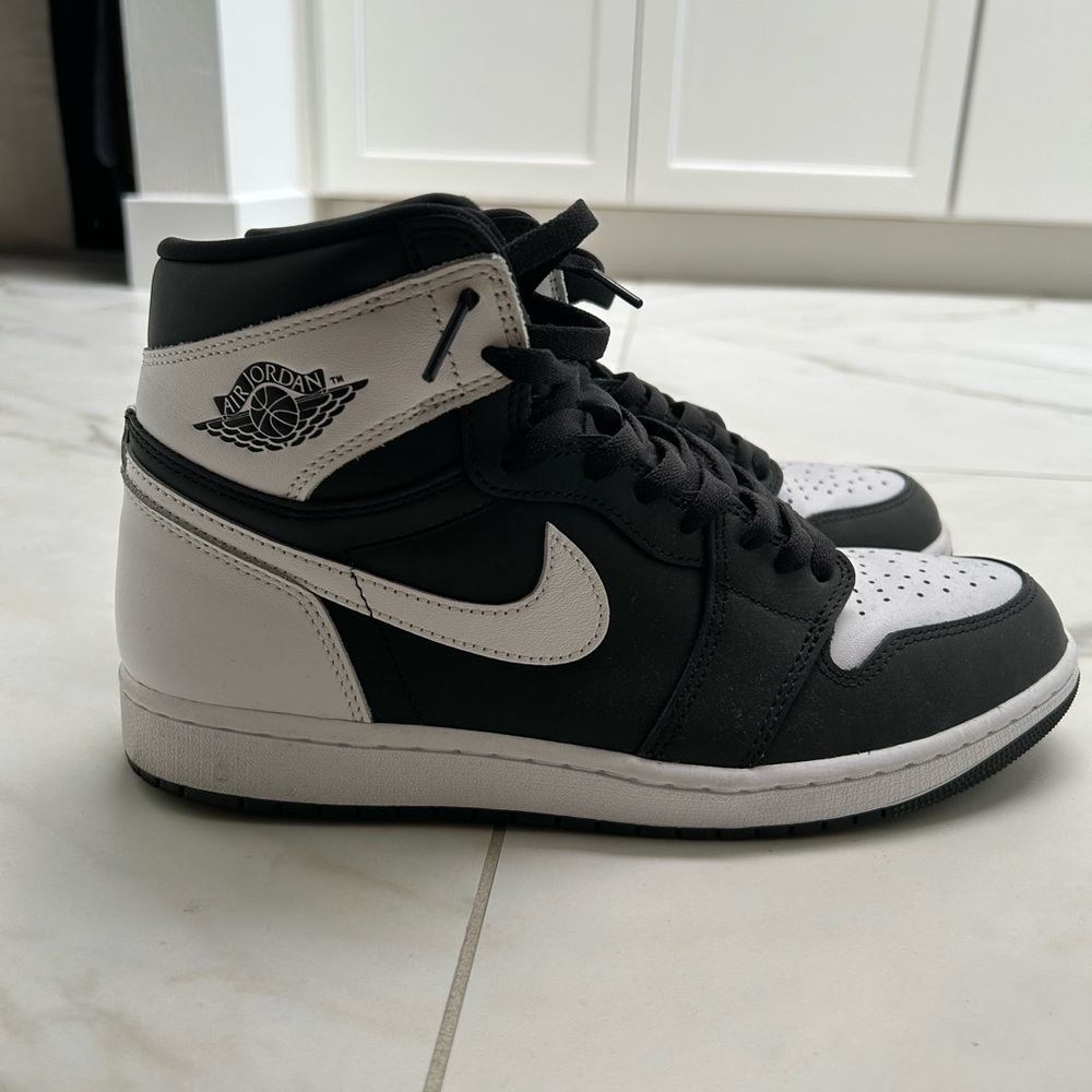 Nike Jordan 1 Retro OG “Reverse Panda” Sneakers